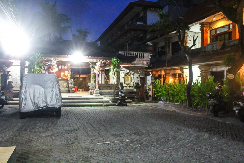 Hotel Puri Tanah Lot Kuta Lombok Exterior foto